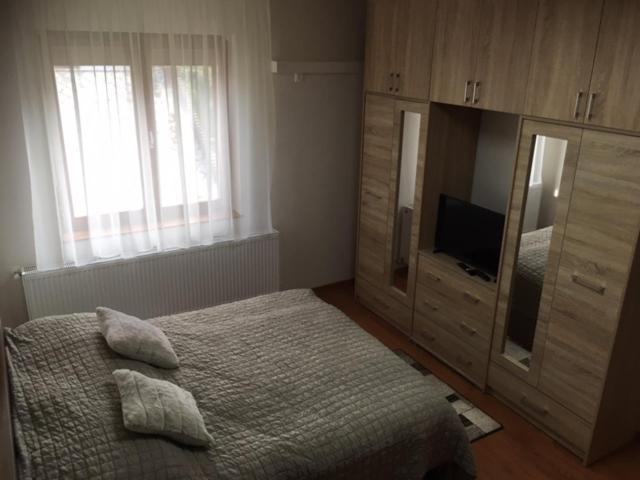 Thaly 5 Lägenhet Debrecen Exteriör bild